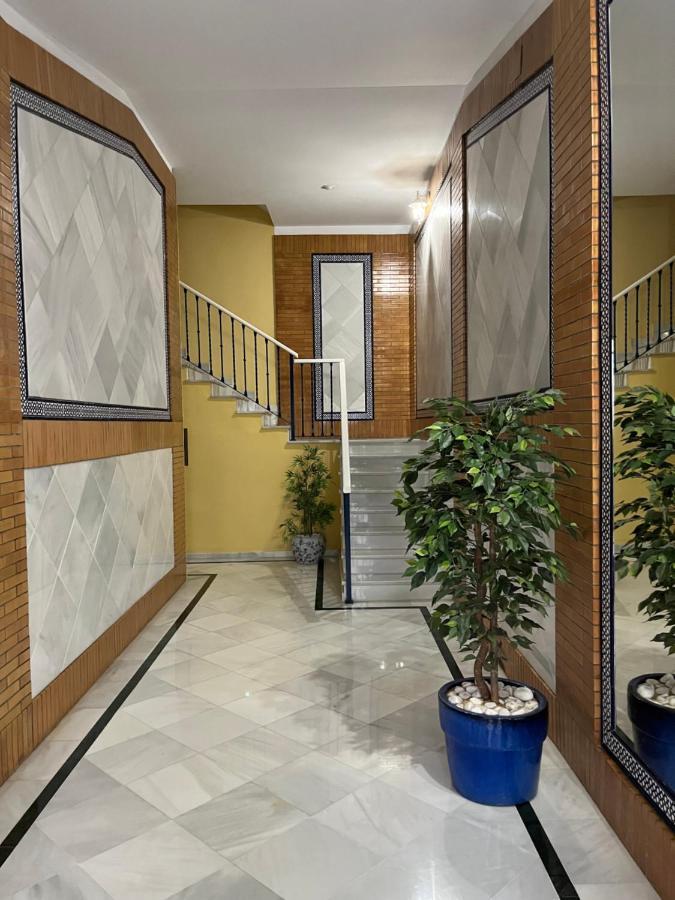Very Nice Apartament. City Center. Private Parking Sevilla Kültér fotó